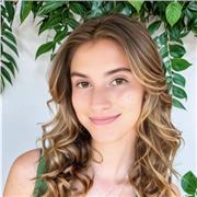 Estudiente universitaria de filosofía ofrece clases de refuerzo para bachillerato social/preparación de la Evau